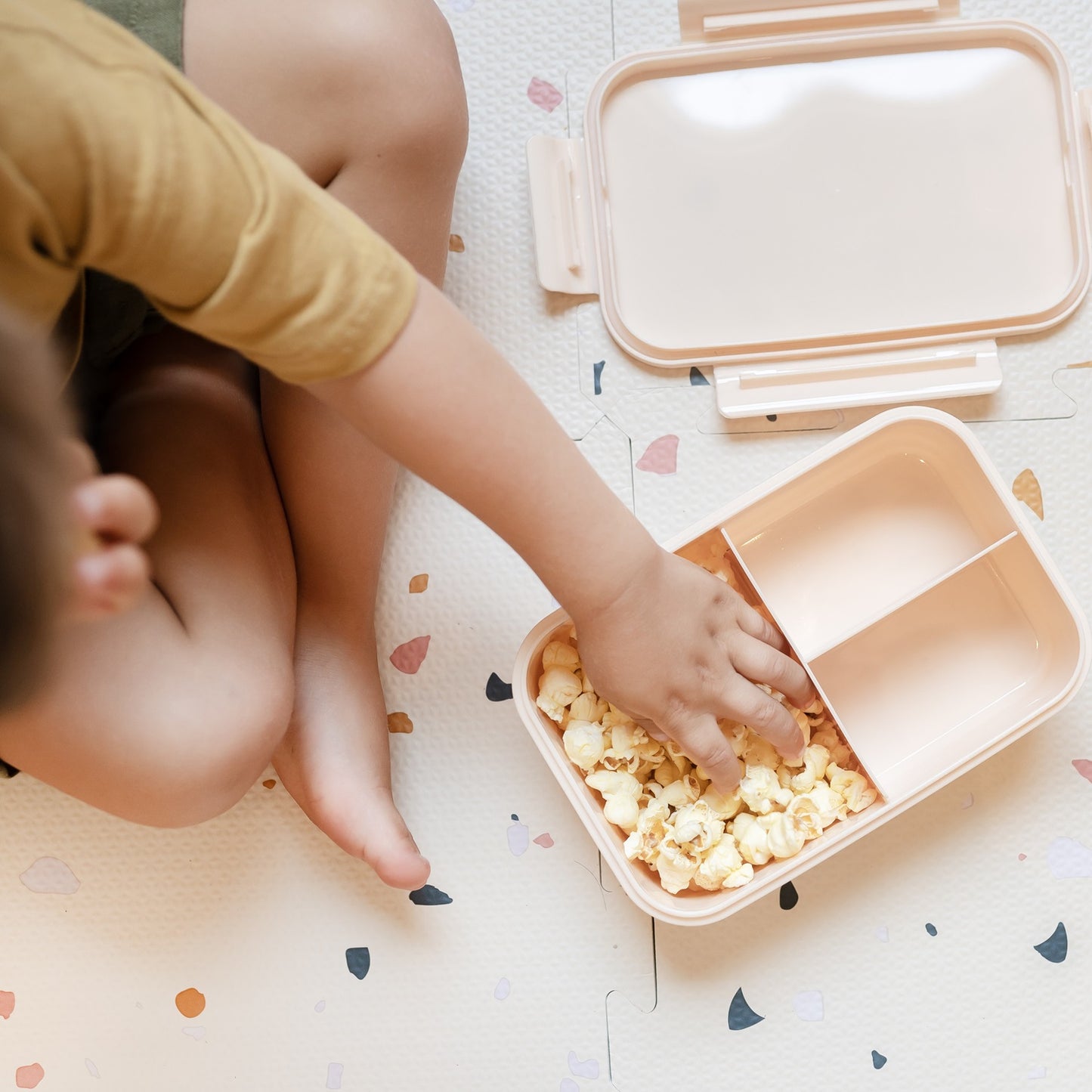 sand recycled plastic bento box